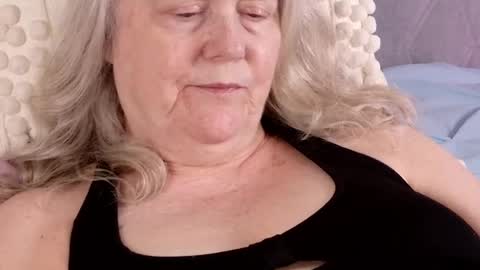 katy_nicole online show from April 2026 08:00:02 PM