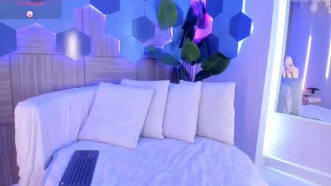    online show from February 2026 08:09:01 PM