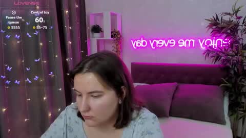 Kate online show from September 2025 03:23:02 AM