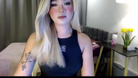 Snapshot of katykiat chatting on November 2025 07:18:02 PM katykiat online show from November 2025 07:18:02 PM