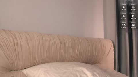 Mia  Lovense is active Private is Open online show from May 2026 04:12:02 PM