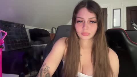 K3z14 online show from December 2024 05:52:01 PM