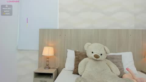   online show from November 2025 11:20:01 AM