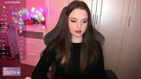 Snapshot of kayacherry chatting on November 2025 09:46:01 PM Alice online show from November 2025 09:46:01 PM