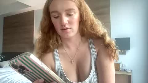 Snapshot of kaybrookee chatting on September 2025 04:01:01 AM Kaybrookee online show from September 2025 04:01:01 AM