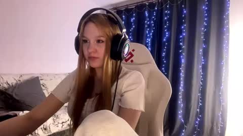 Snapshot of kayceefroehner chatting on March 2026 05:49:01 PM Amia online show from March 2026 05:49:01 PM