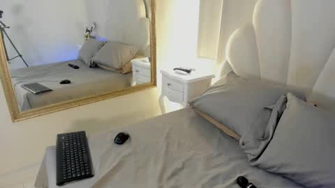 Snapshot of kaylachannell chatting on October 2025 04:23:02 AM kaylachannell online show from October 2025 04:23:02 AM