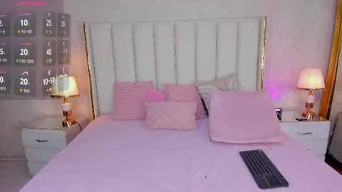 Snapshot of kayladavies_ chatting on June 2026 08:35:01 PM kayladavies_ online show from June 2026 08:35:01 PM