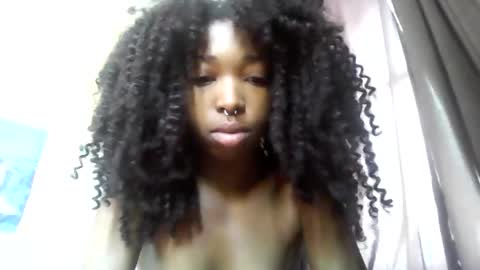 Snapshot of kaylag_rain chatting on November 2025 05:44:01 PM kaylag_rain online show from November 2025 05:44:01 PM