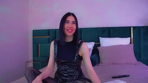 Kayla online show from July 2026 06:27:02 AM