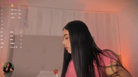 Kayla online show from April 2026 07:17:02 PM