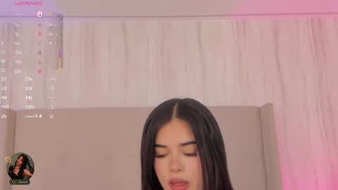 Kayla online show from June 2026 07:40:01 PM