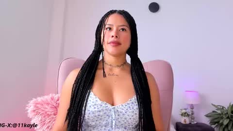 INSTAGRAM AND TW 11kayle online show from February 2025 04:32:01 PM