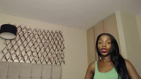 Snapshot of kayleeeee_ee chatting on March 2026 05:10:02 PM Kaylee online show from March 2026 05:10:02 PM