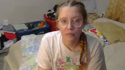 kaylee kakes online show from April 2026 10:25:02 PM