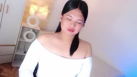 Y O U R        F U T U R E       K A Y L E E  online show from April 2026 01:34:02 AM