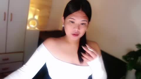 Snapshot of kayleepinay chatting on June 2026 08:08:01 PM Y O U R F U T U R E K A Y L E E online show from June 2026 08:08:01 PM