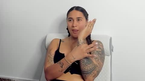 Snapshot of kayleescott1 chatting on October 2025 05:34:02 PM Kaylee Scott online show from October 2025 05:34:02 PM