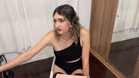 Kaylee Sims online show from June 2026 01:30:01 AM