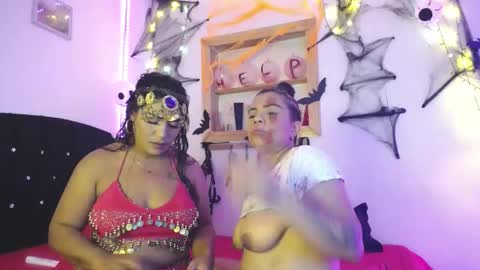 Snapshot of kaylie_and_dakota_ chatting on November 2025 12:34:02 AM kaylie and dakota online show from November 2025 12:34:02 AM