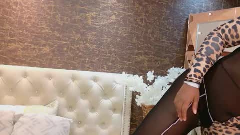 Snapshot of kaylie_mitchel chatting on October 2025 11:27:01 PM KAYLIE online show from October 2025 11:27:01 PM