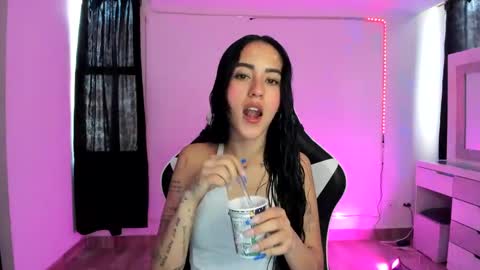 Snapshot of kaylie_xxx chatting on January 2025 08:48:01 PM kaylie online show from January 2025 08:48:01 PM