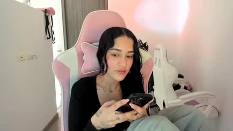 Snapshot of kaylie_xxx chatting on September 2025 05:13:01 PM kaylie online show from September 2025 05:13:01 PM