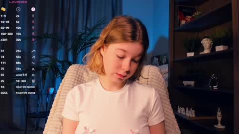 Snapshot of kaylisse chatting on September 2025 09:39:02 PM Hi Im Arina 3 online show from September 2025 09:39:02 PM