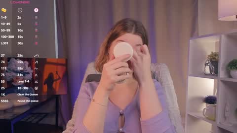 Snapshot of kaylisse chatting on October 2025 08:37:01 AM Hi Im Arina 3 online show from October 2025 08:37:01 AM