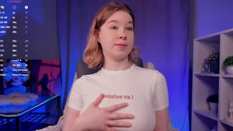 Snapshot of kaylisse chatting on October 2025 10:43:02 AM Hi Im Arina 3 online show from October 2025 10:43:02 AM