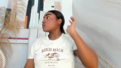 Kayna online show from March 2026 07:19:02 PM