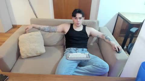 Snapshot of kaynn_b chatting on February 2025 02:17:02 AM kaynn_b online show from February 2025 02:17:02 AM
