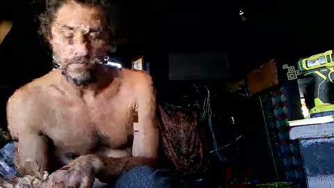 Kay online show from December 2025 06:04:02 PM