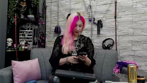Snapshot of kaziaswart chatting on December 2024 02:32:01 AM Miss Kazia online show from December 2024 02:32:01 AM