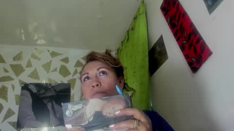 KAZSANDRAH online show from November 2025 10:08:02 PM