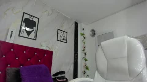 KAZSANDRAH online show from April 2026 06:07:02 AM