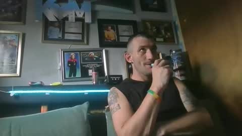 Snapshot of kdjmdj25 chatting on October 2025 12:11:01 PM KandMDJ25 online show from October 2025 12:11:01 PM