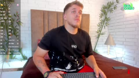 Keane online show from December 2024 07:38:02 PM