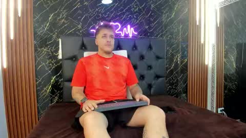 Keane online show from October 2025 12:49:02 PM