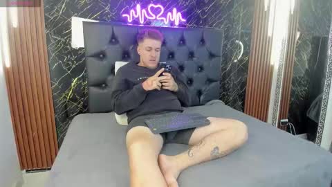 Keane online show from October 2025 12:09:02 PM