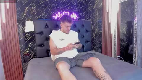 Keane online show from November 2025 12:59:02 PM