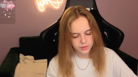 Seb Polly Roxy Jonny online show from September 2025 09:03:01 AM