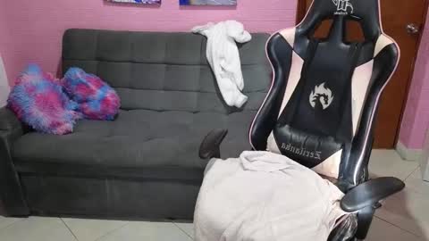 Snapshot of keeiity_moon chatting on February 2026 08:40:01 PM keeiity_moon online show from February 2026 08:40:01 PM