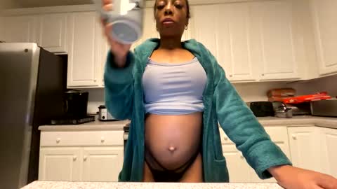 Snapshot of keephimcum69me chatting on February 2025 01:41:01 AM Keephimcum69me online show from February 2025 01:41:01 AM