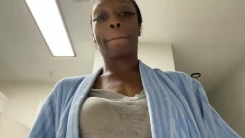 Snapshot of keephimcum69me chatting on November 2025 05:12:02 PM Keephimcum69me online show from November 2025 05:12:02 PM