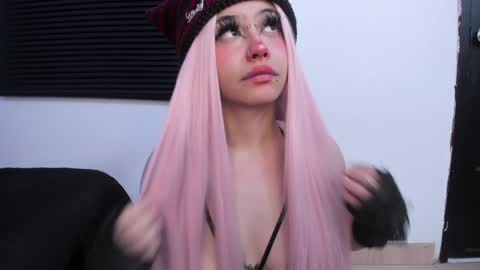 Keidy Monday to Saturday from 200 pm to 810pm  UTC-5 Colombia Time online show from December 2024 07:10:01 PM