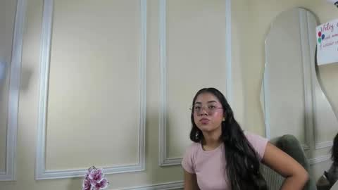 keila online show from September 2025 12:27:02 PM