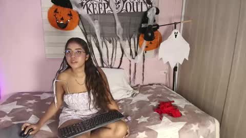 keila online show from October 2025 02:57:02 AM