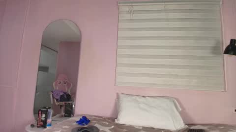 keila online show from November 2025 02:10:01 AM