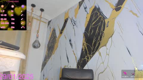 Keila  online show from January 2025 12:18:01 AM